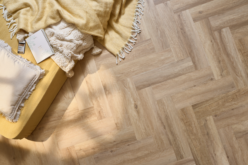 Arbiton Dub Windsor - Minerální podlaha SPC Arbiton Herringbone Dryback 